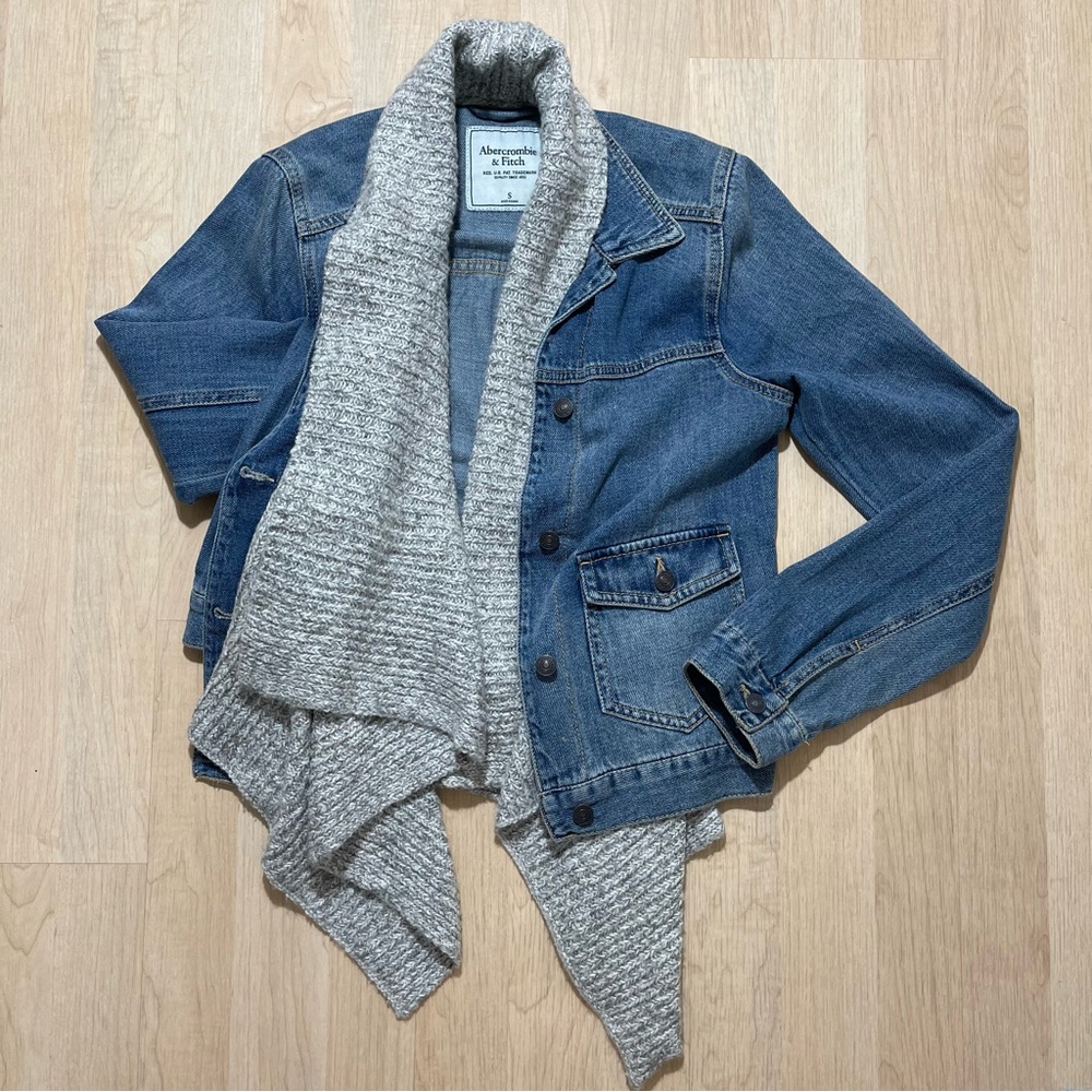 Abercrombie & Fitch Denim Jacket with Built-in Knit Sweater Scarf Collar